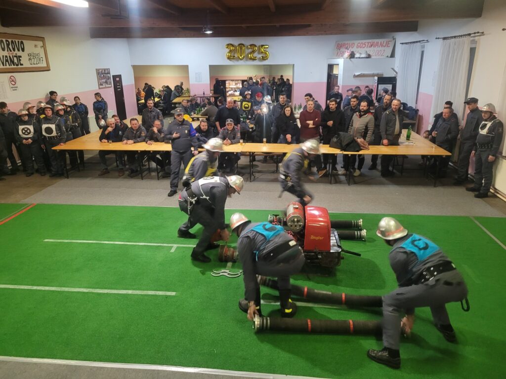 Zimska liga v spajanju sesalnega voda